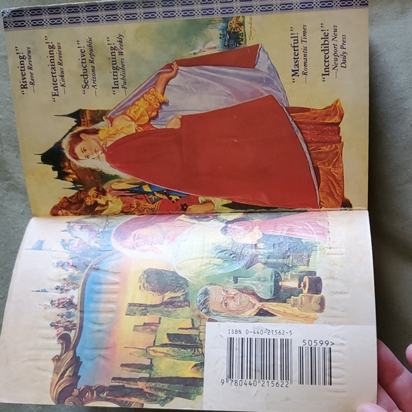 Dragonfly in Amber Paperback - Picture 2 of 4